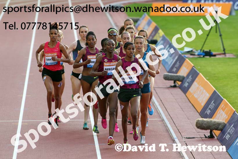 Sifan Hassan on her way to winning the 1500 metres at the Glasgow Diamond League. Photo: David T. Hewitson/Sports for All Pics
